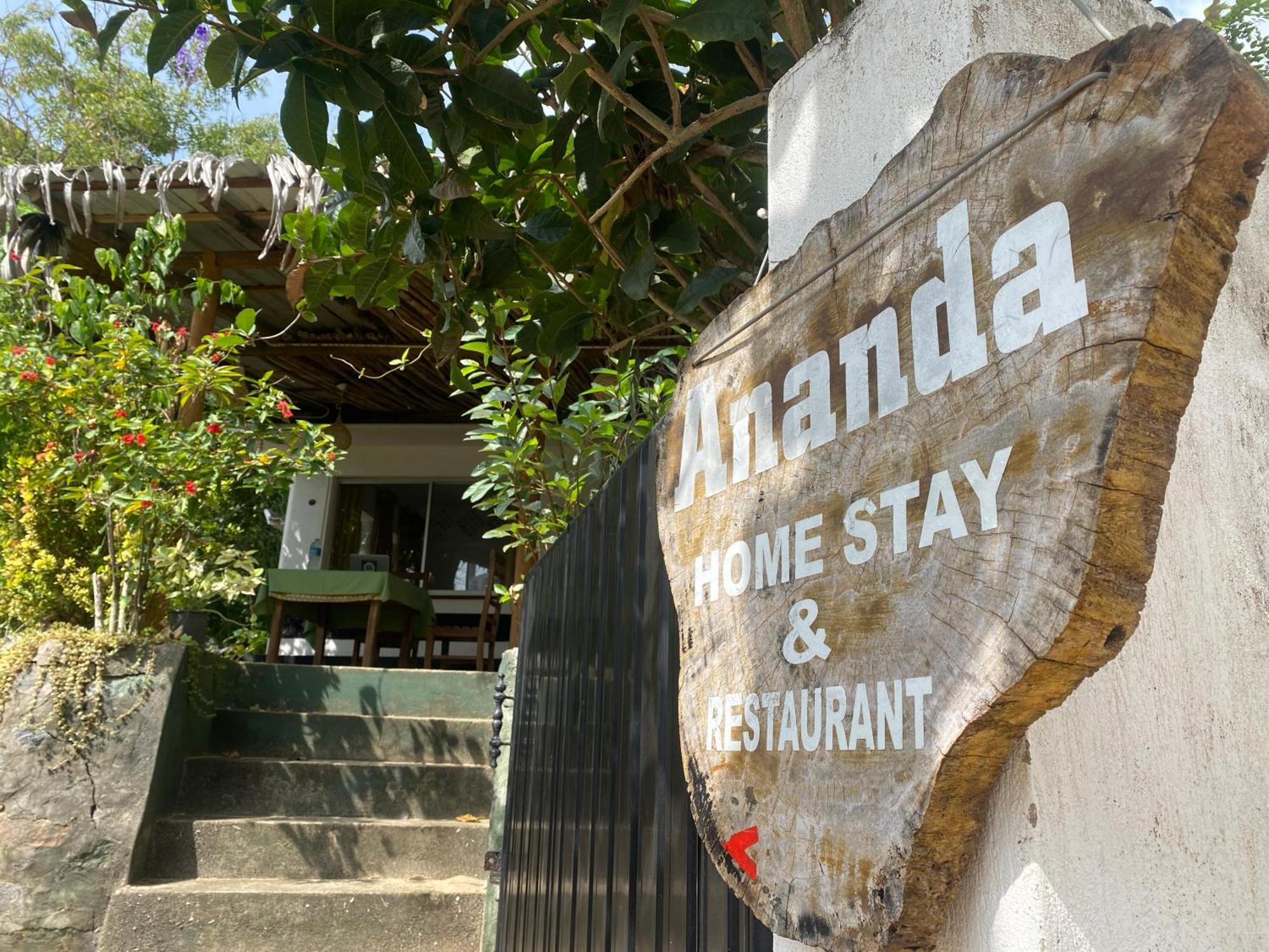 Ananda Home Stay And Restaurant Tangalle Exterior foto